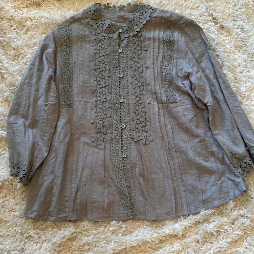 Gorgeous grey blouse